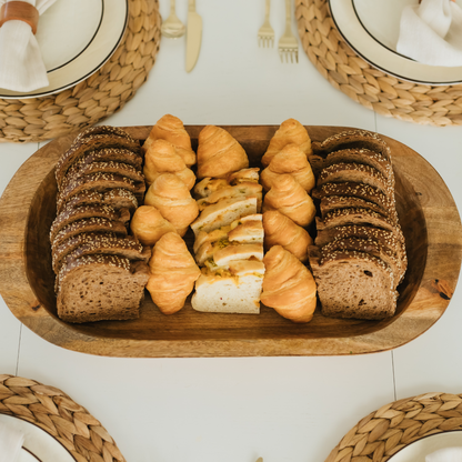 Weekend Hosting Bowl 22x12